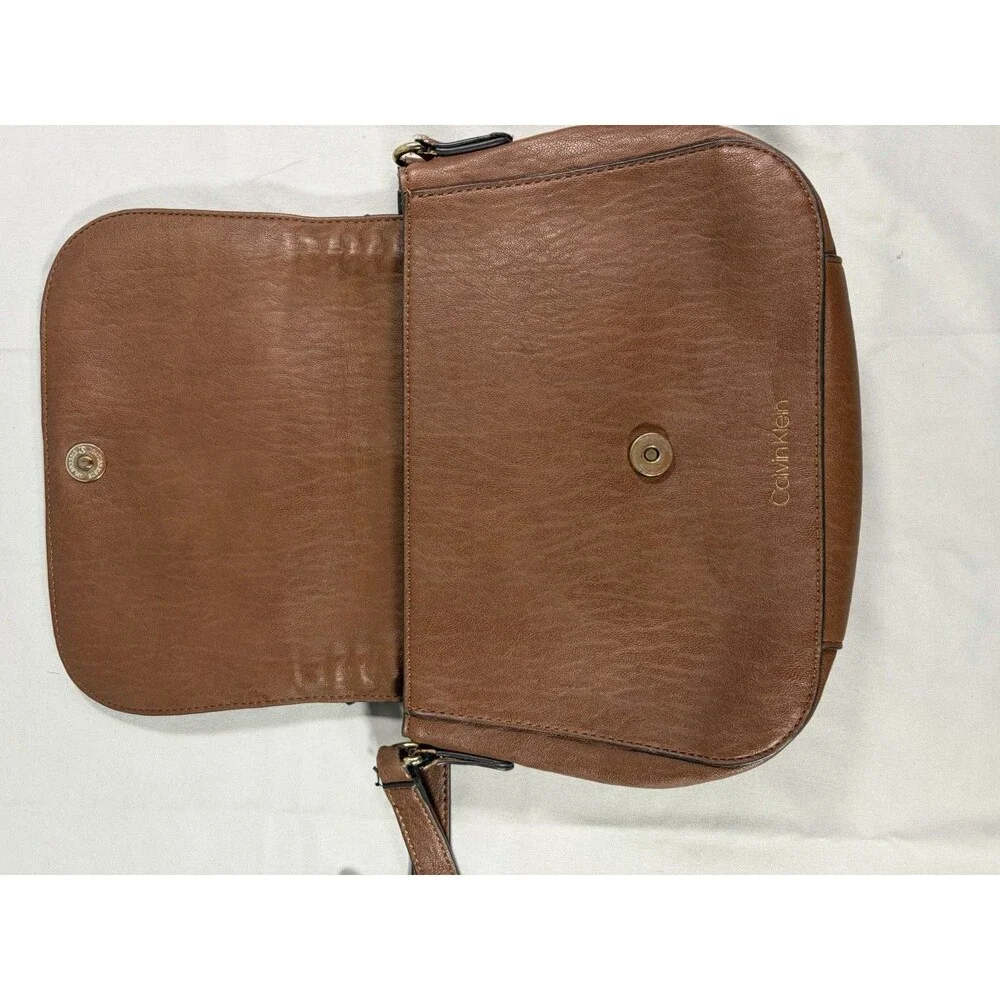 Calvin Klein Caramel Medium Crossbody Bag Zip, Adjustable Strap Gold Hardware
